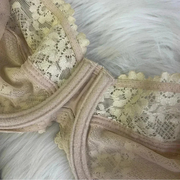 Wacoal Embrace Lace Underwire Bra 65191 Size 34 D - Picture 4 of 6